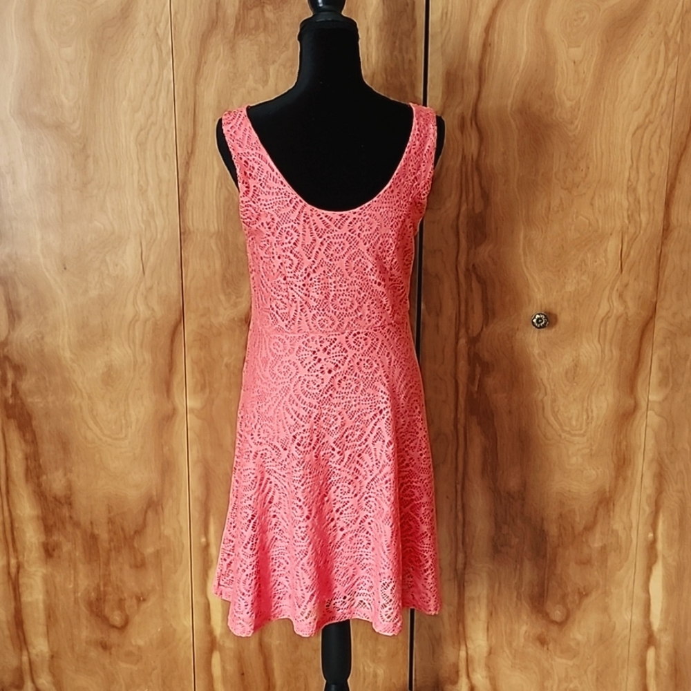 Dress - Picture 3 of 3